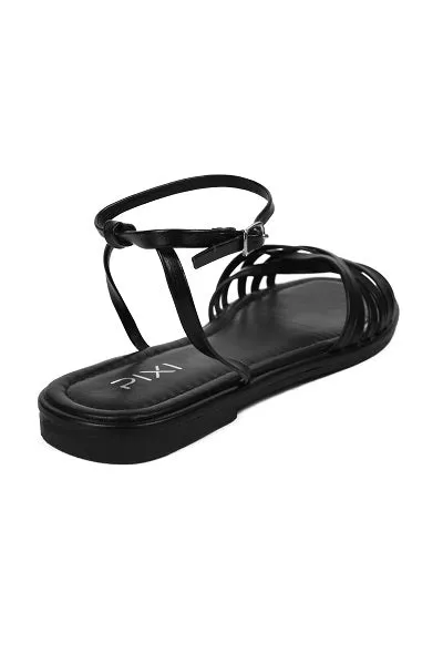 01-3658 Flat Sandal/