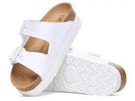 Birkenstock: Arizona Flex Platform in White