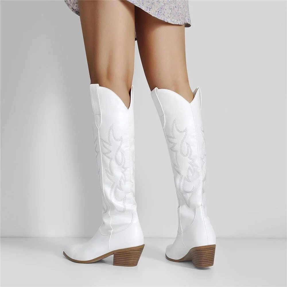 Boots Queen Agnes (White)