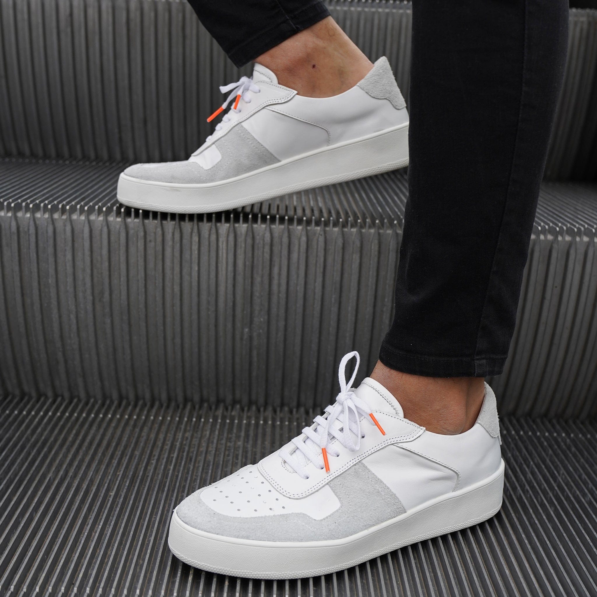 White Faty Casual Shoes