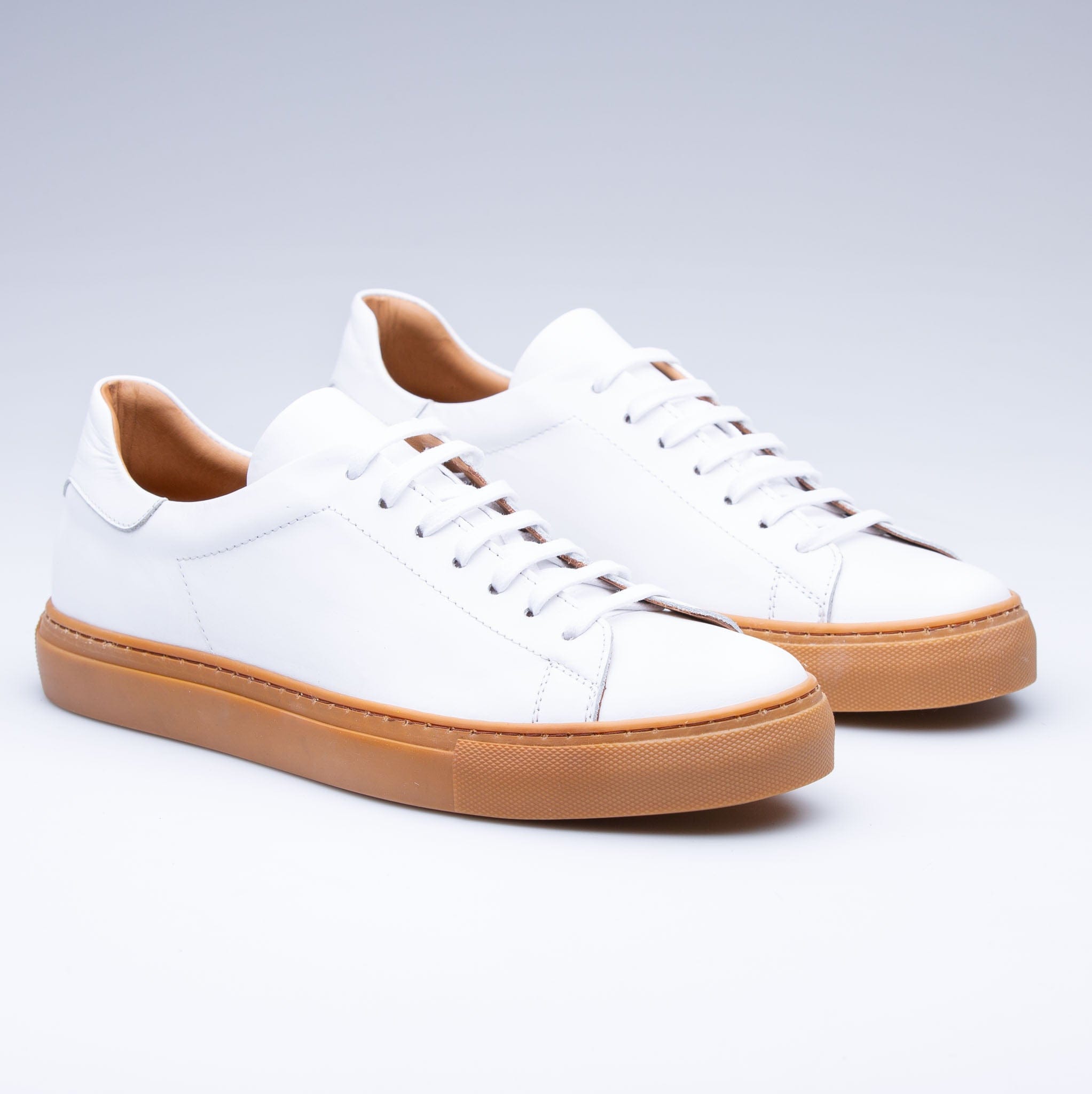 White Geon Casual Shoes