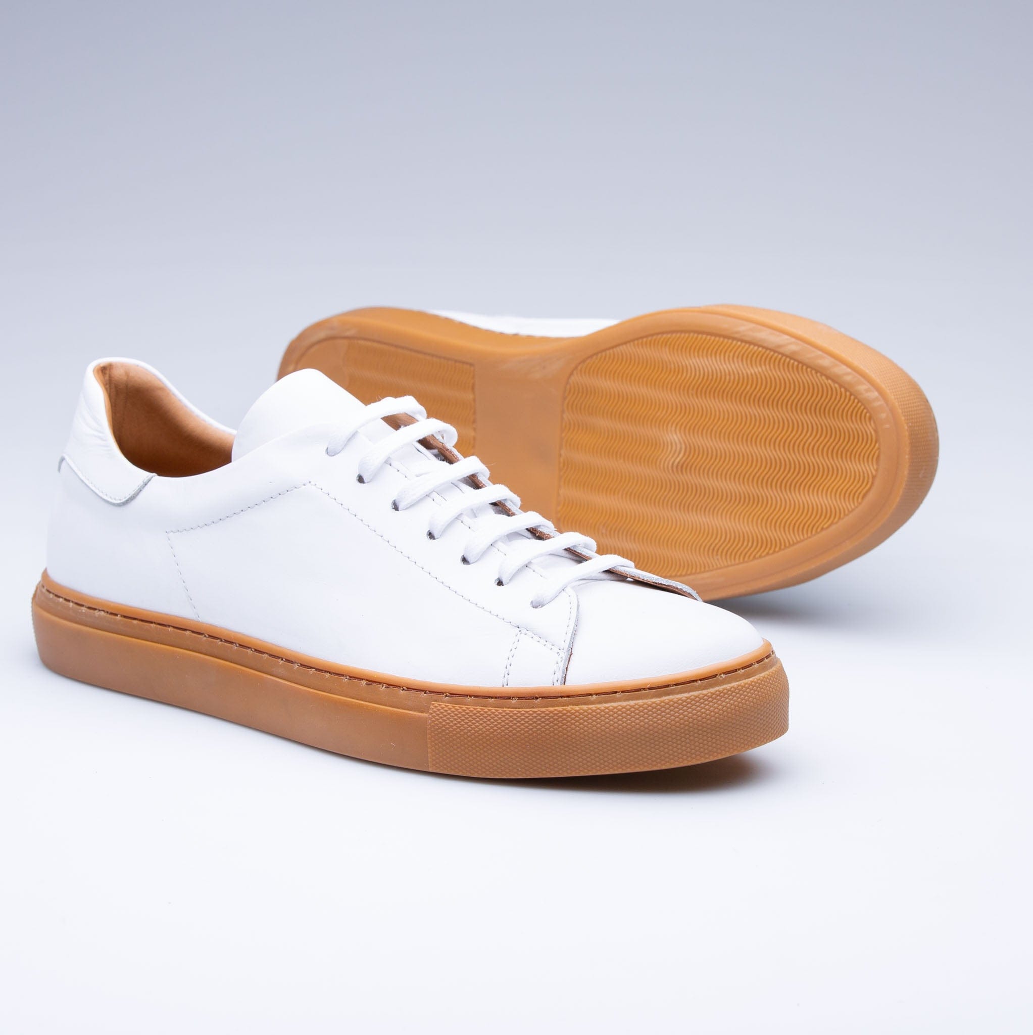 White Geon Casual Shoes