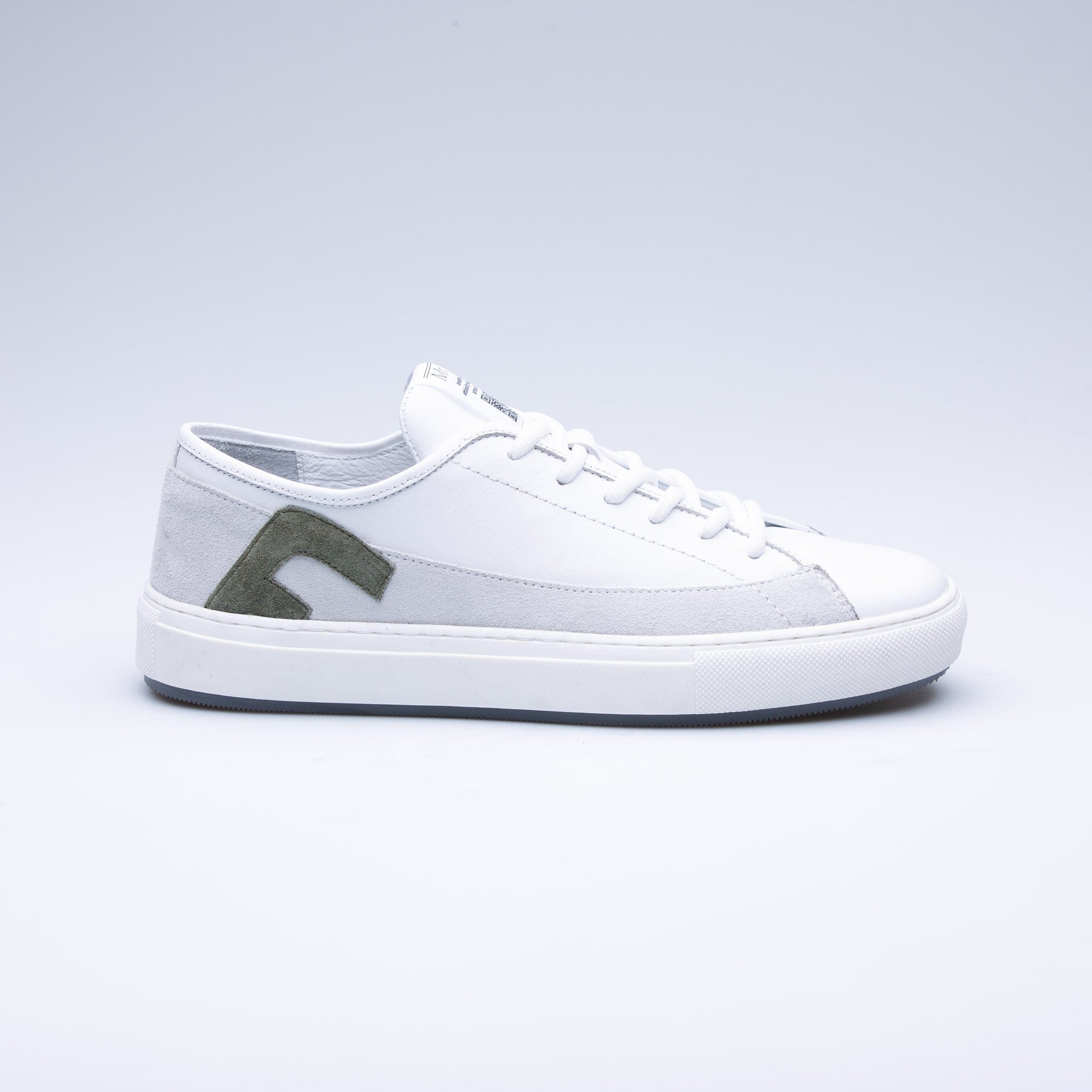 White Gustav Casual Shoes